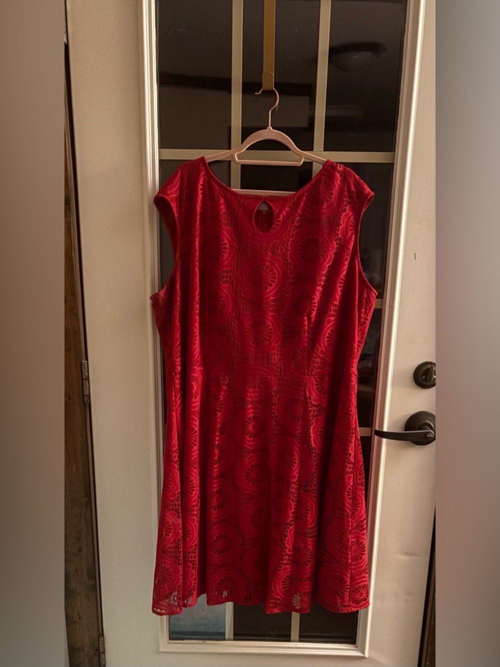 London Style Red Sleeveless Midi Lace Dress